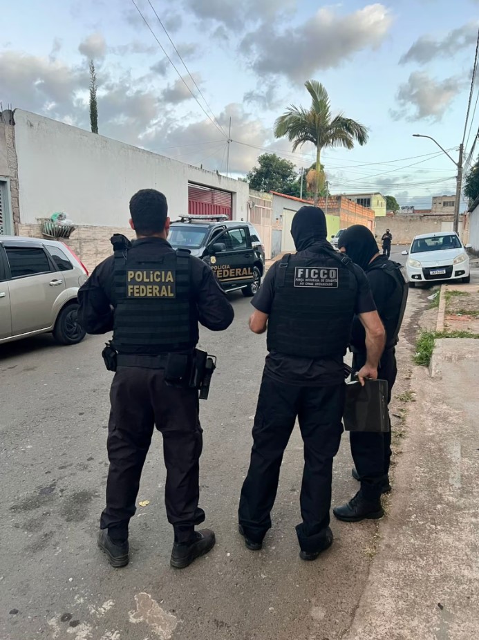 Suspeita do Comando Vermelho planejava ataque contra autoridade e infiltração na PF